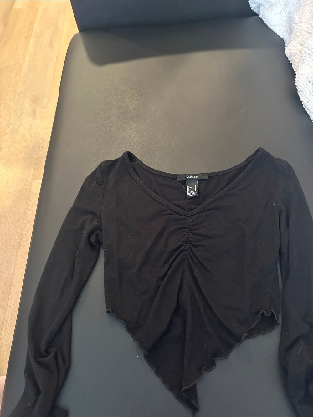 Forever 21 Black Ruched V-Neck Point-Hem Long Sleeve Top
